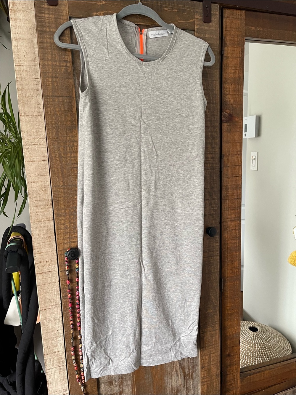 Peak Performance Gray Sleeveless Midi Dress with Orange Zip Detail